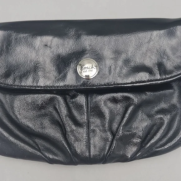Coach Large Glossy Shiny Black Leather Wristlet Clutch - Picture 6 of 12